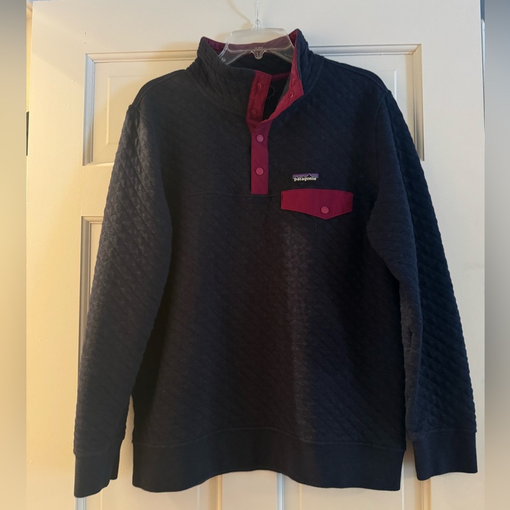 Patagonia quilted sweater, Size Large